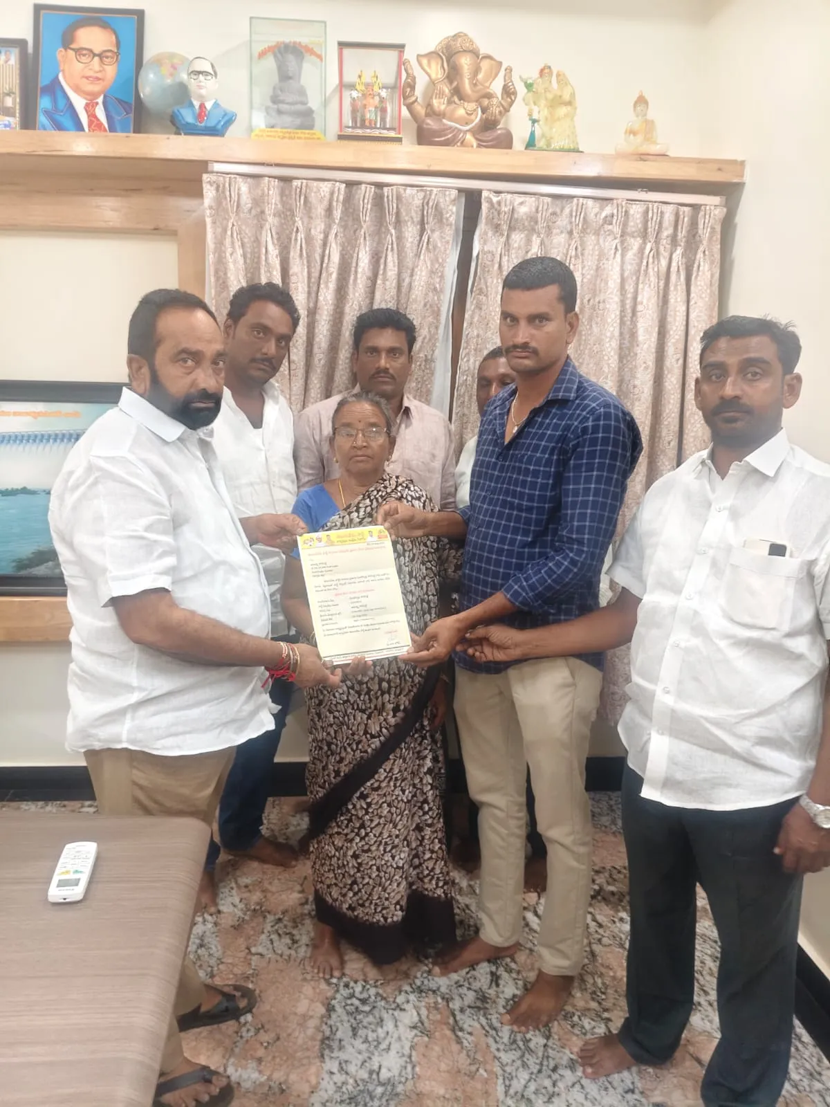 కార్యకర్తల ప్రతీ కష్టంలోనూ అండగా టీడీపీ..!
