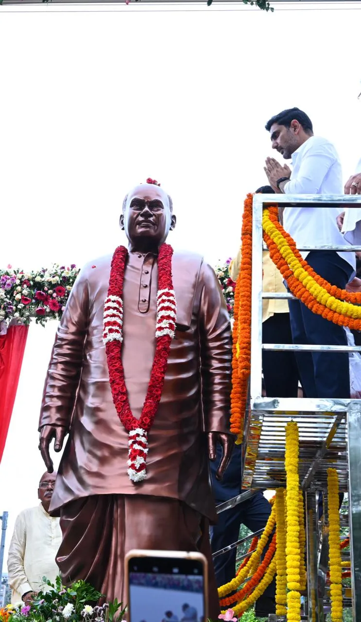 రాజకీయ విలువలకు మానవ రూపం రోశయ్య..