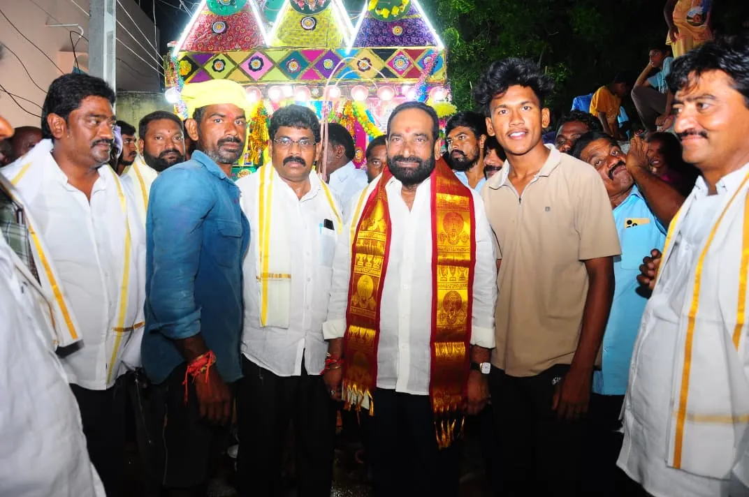 శ్రీ పోలేరమ్మకు బోనమెత్తిన వడియరాజులు..!