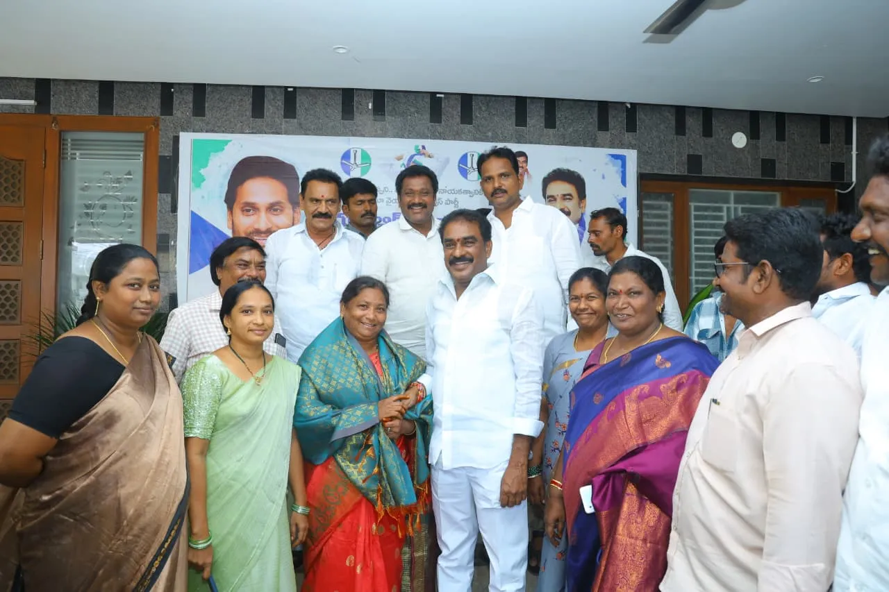 పల్నాడు జిల్లా వైఎస్సార్‌సీపీ మహిళా విభాగం ఎగ్జిక్యూటివ్ మెంబర్‌గా అదిరాల నాగమణి