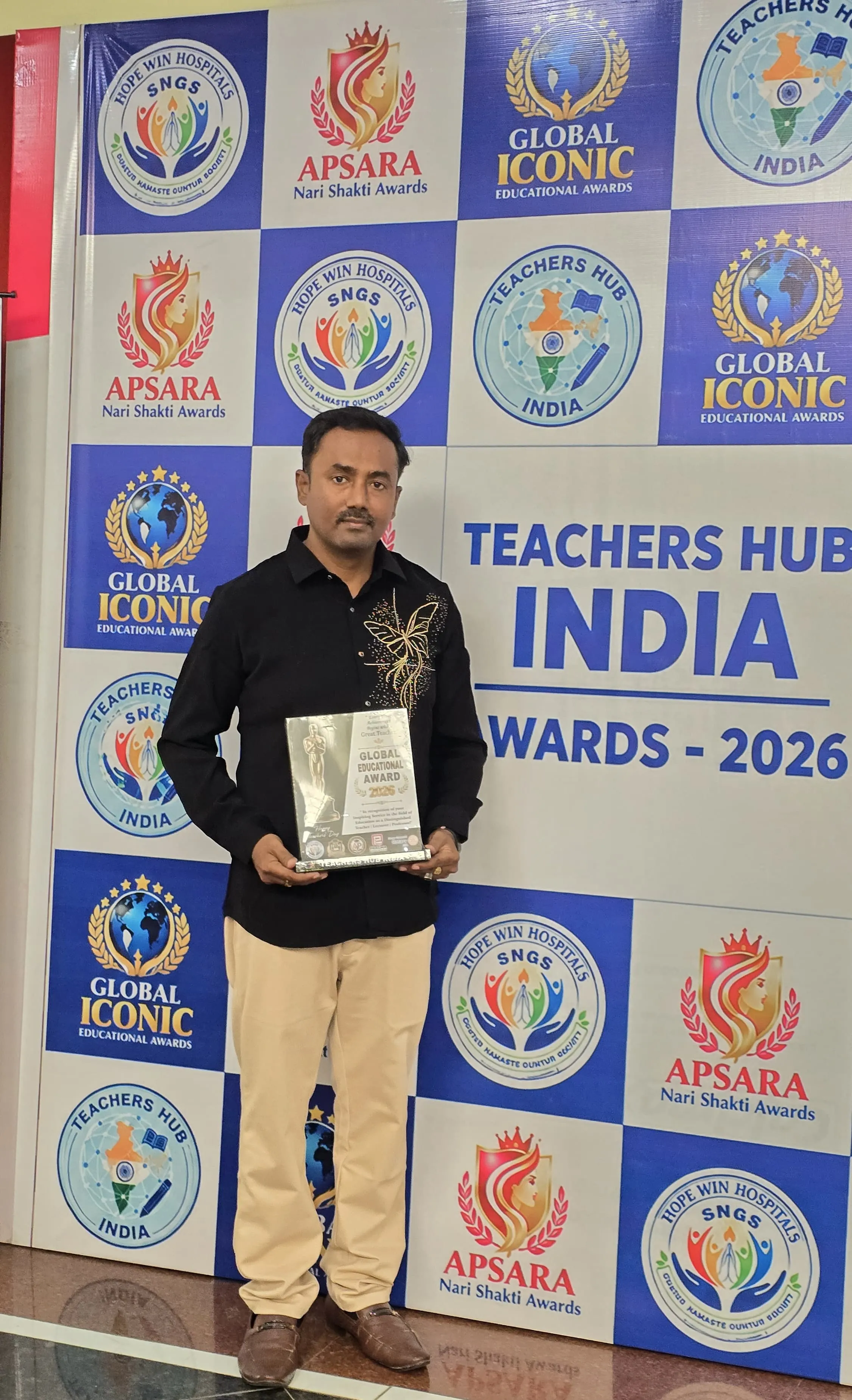 గ్లోబల్ ఐకానిక్ ఎడ్యుకేషనల్ అవార్డు 2026 గ్రహీత షేక్.ఫిరోజ్ బాషా 