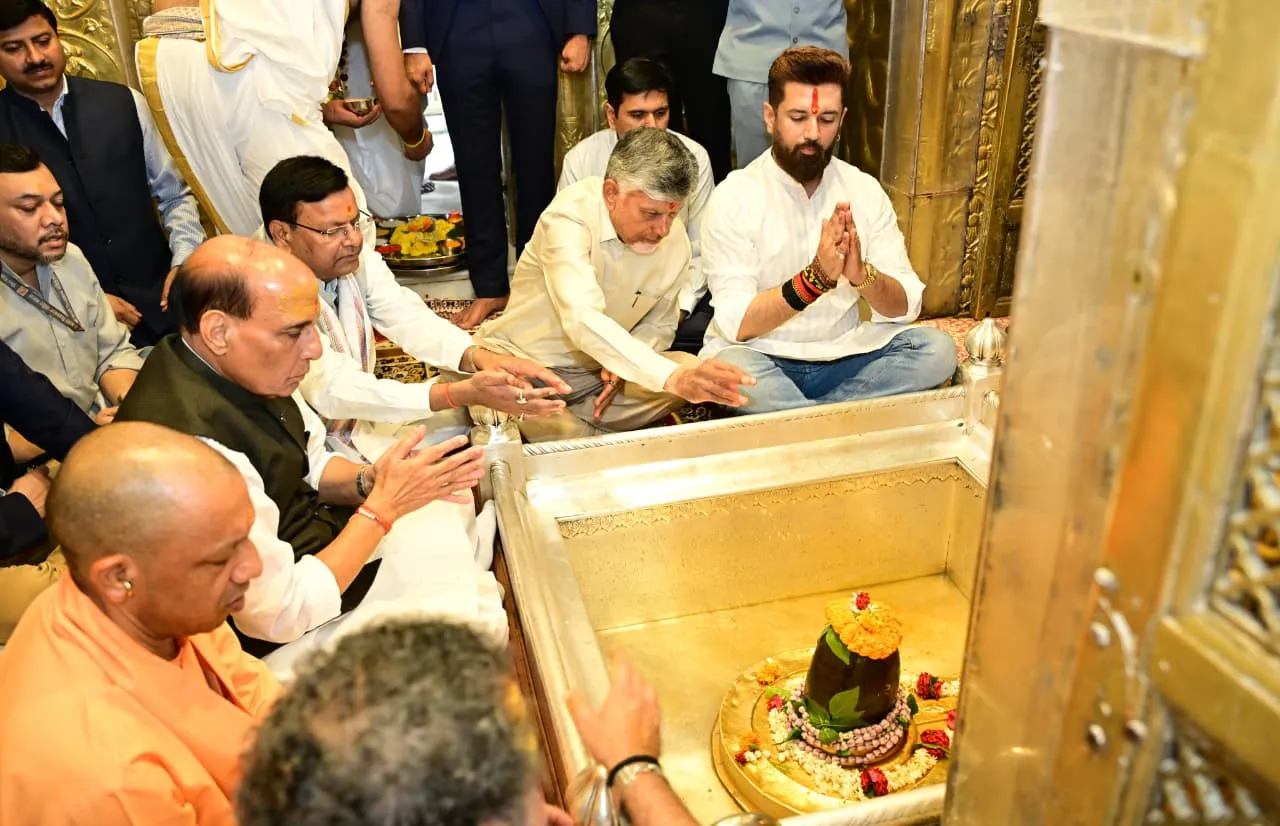కవారణాసి-వాద్నగర్ సేవా సంకల్ప్ అభియాన్‌లో సీఎం చంద్రబాబు: ప్రత్యేక ఆకర్షణగా ఏపీ ముఖ్యమంత్రి