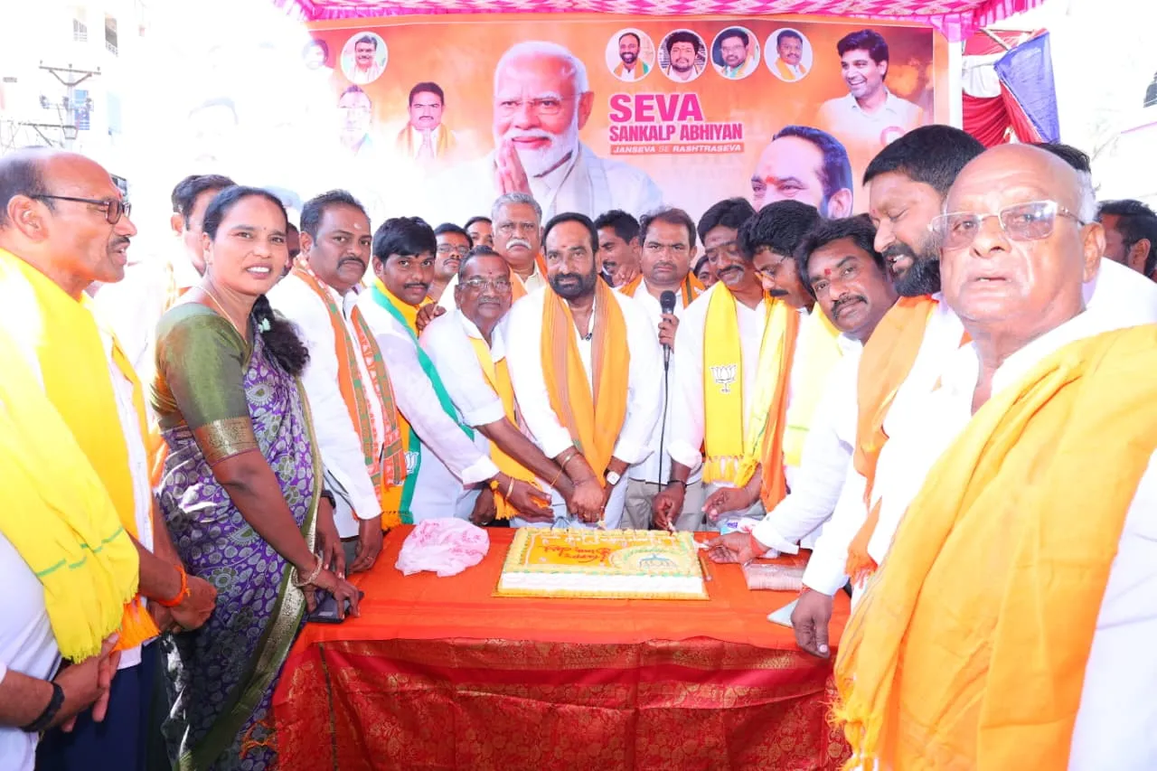 దేశం గర్వించతగ్గ వ్యక్తి ప్రధాని మోదీ..!