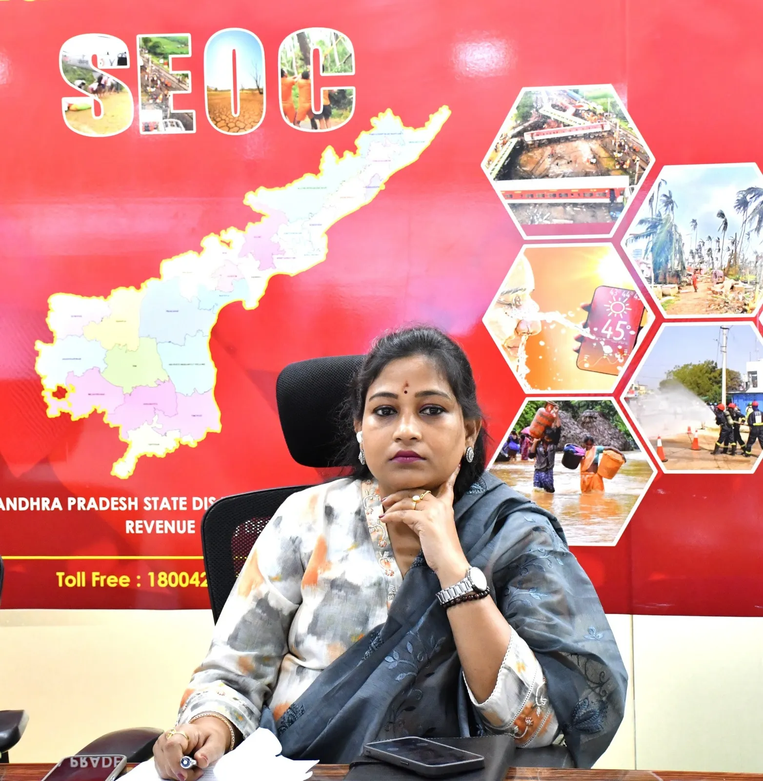బంగాళాఖాతంలో అల్పపీడనం ప్రభుత్వ యంత్రాంగాన్ని అలెర్ట్ చేసిన హోంమంత్రి అనిత