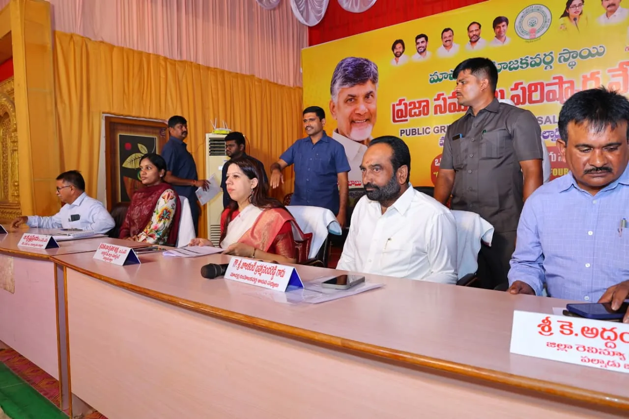 ప్రజల వద్దకే పాలనా నినాదంతో ప్రభుత్వం..!