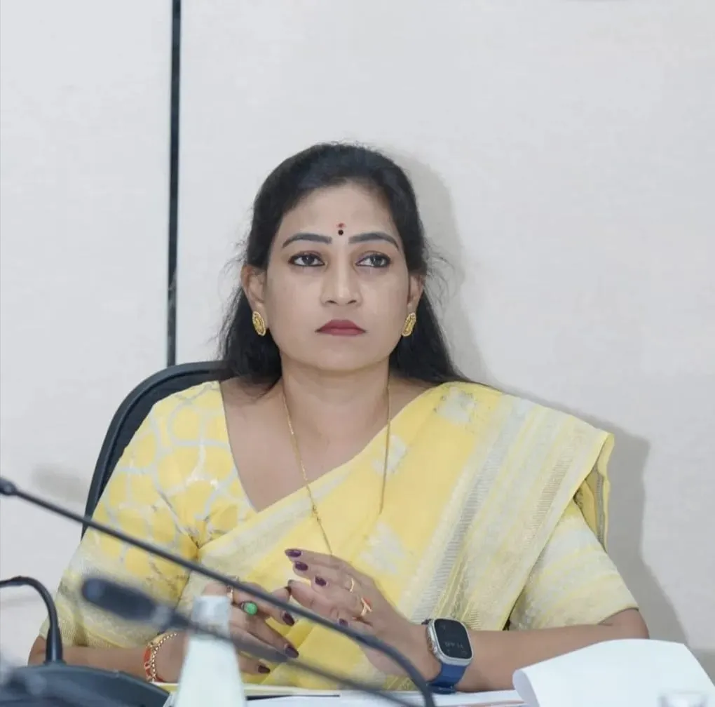ఉపాధ్యాయులపై దాడి దుర్మార్గం.....హోం మంత్రి అనిత